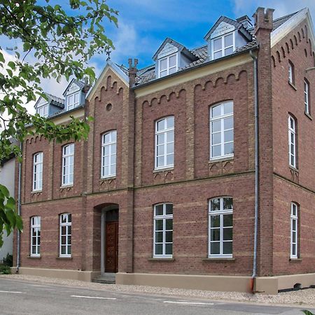 Roemer-Apartment Im Herenhaus Rheinblick Xanten Exterior foto